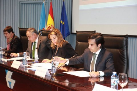  O control da xesti&oacute;n dos fondos europeos polas Administraci&oacute;ns p&uacute;blicas  - I Seminario sobre transparencia administrativa e protección dos intereses financeiros da U.E. na Eurorrexión Galicia-Norte de Portugal, cofinanciado pola Comisión Europea marco programa Hércules II
